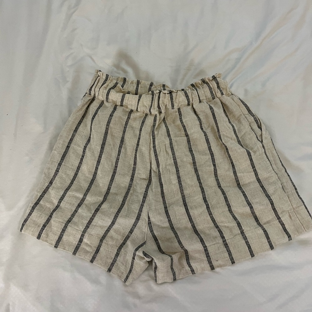linen shorts